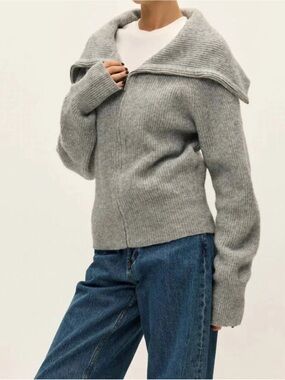 Grey Ribbed Zip-Front Women's Sweater